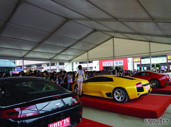 Large Clear Span Wide Custom Event Tents UV Resistant Glass Door For Auto Exhibition