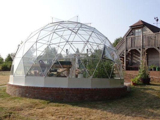 China 100 % Waterproof Outdoor Geodesic Dome Greenhouse 100-130 Km/H supplier